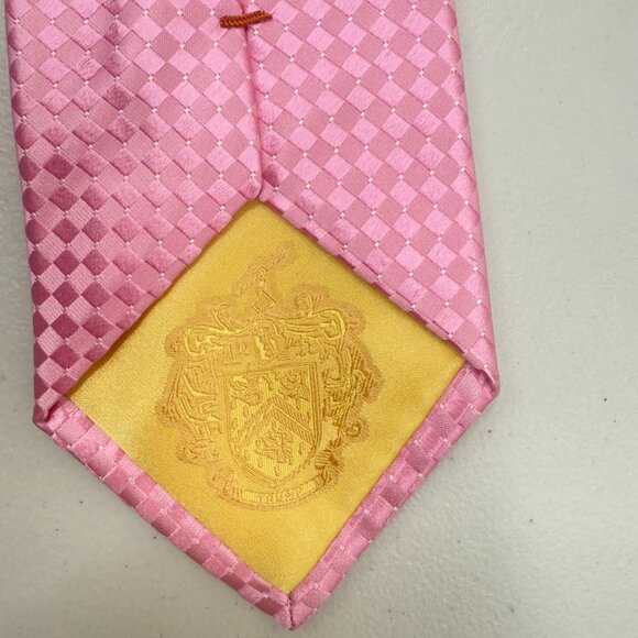 Donald J. Trump Signature Collection Silk Tie Designer Pink Squares W3.75xL58 - Picture 4 of 7